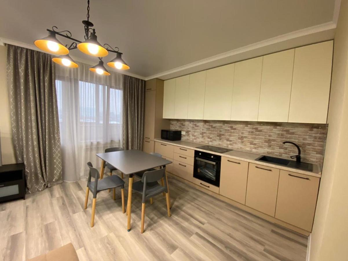 אלמטי Vip Apartment Mountain View מראה חיצוני תמונה